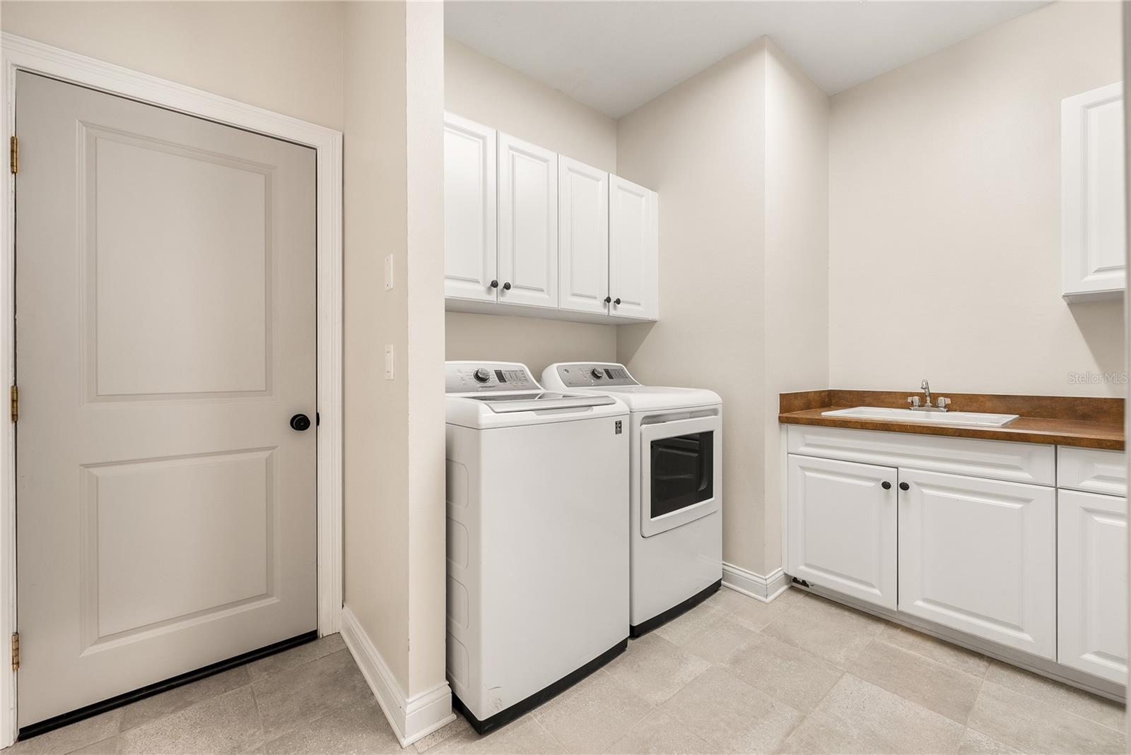 RIDGEMONT - Residential