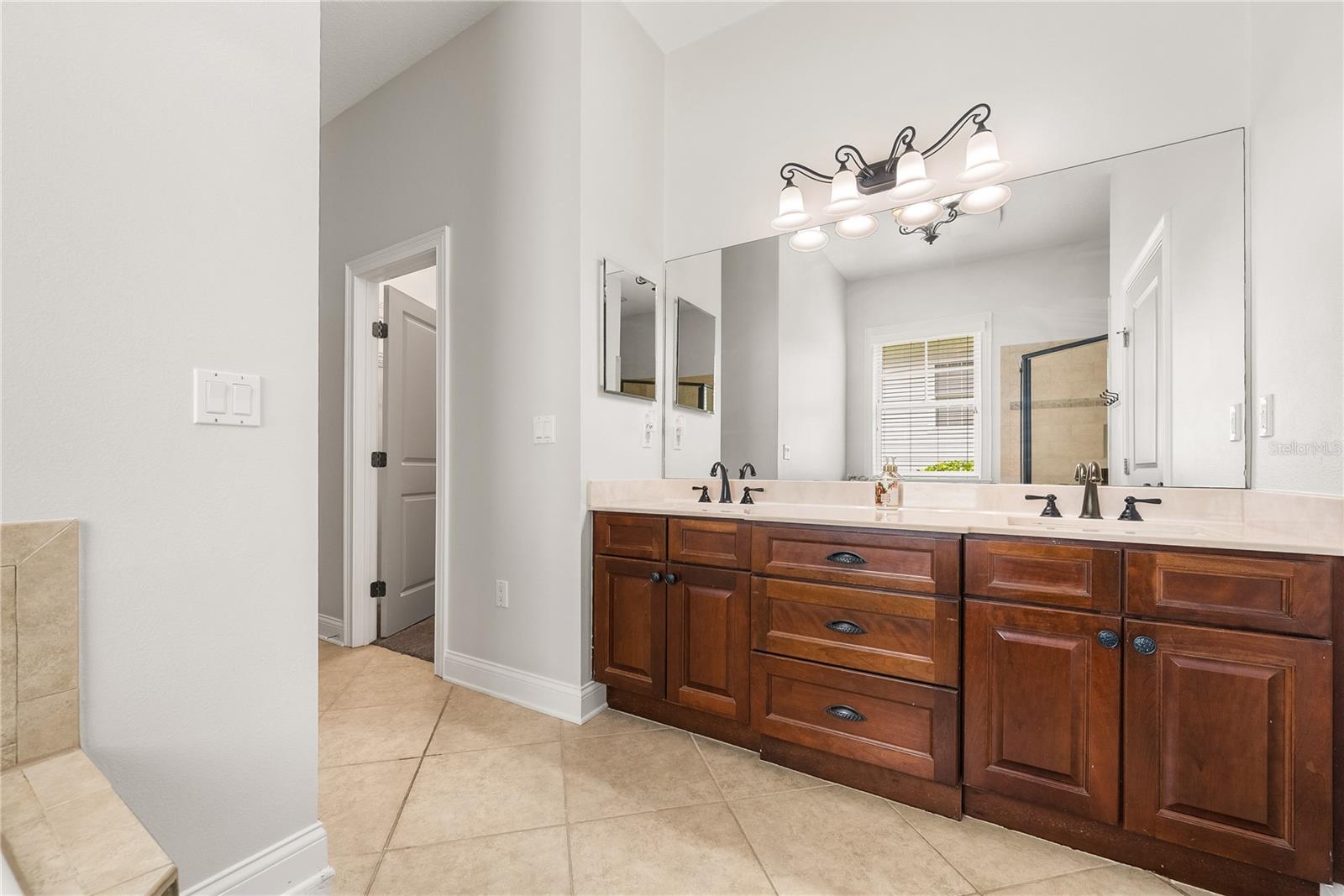 RIDGEMONT - Residential