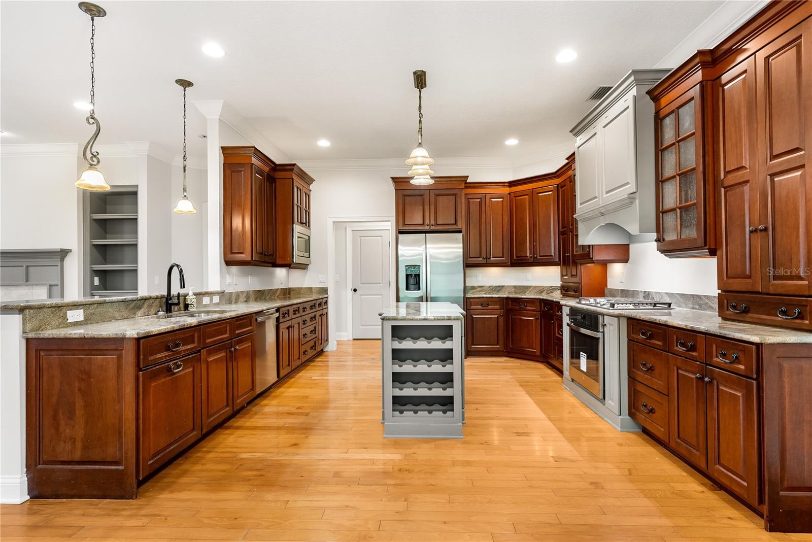 RIDGEMONT - Residential