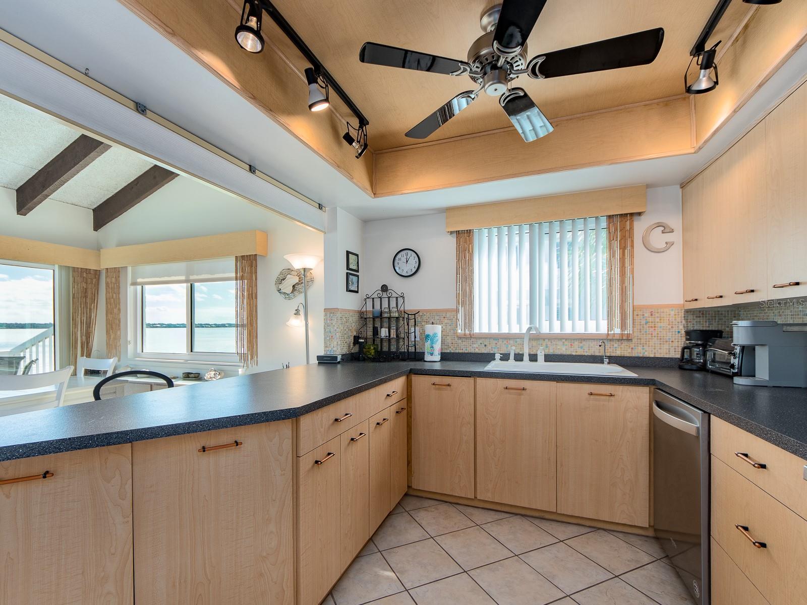 SAND KEY CONDO-BAYSIDE GARDENS I - Residential Lease