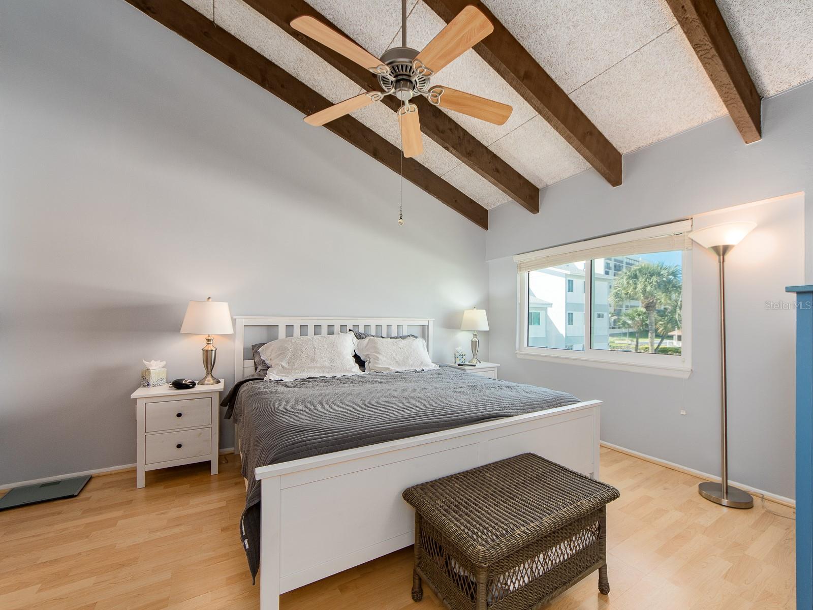 SAND KEY CONDO-BAYSIDE GARDENS I - Residential Lease