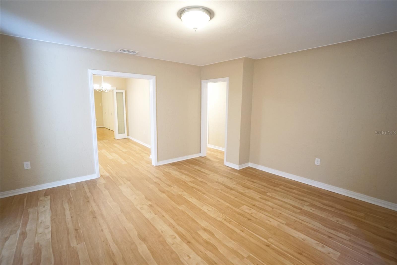 RIVERBEND SUB - Residential Lease