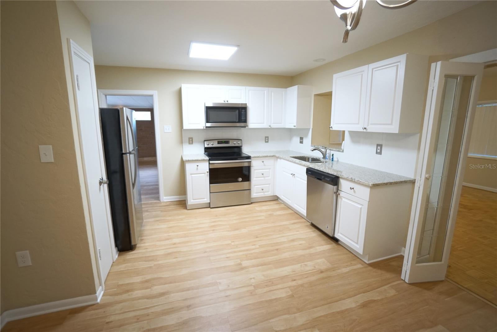 RIVERBEND SUB - Residential Lease