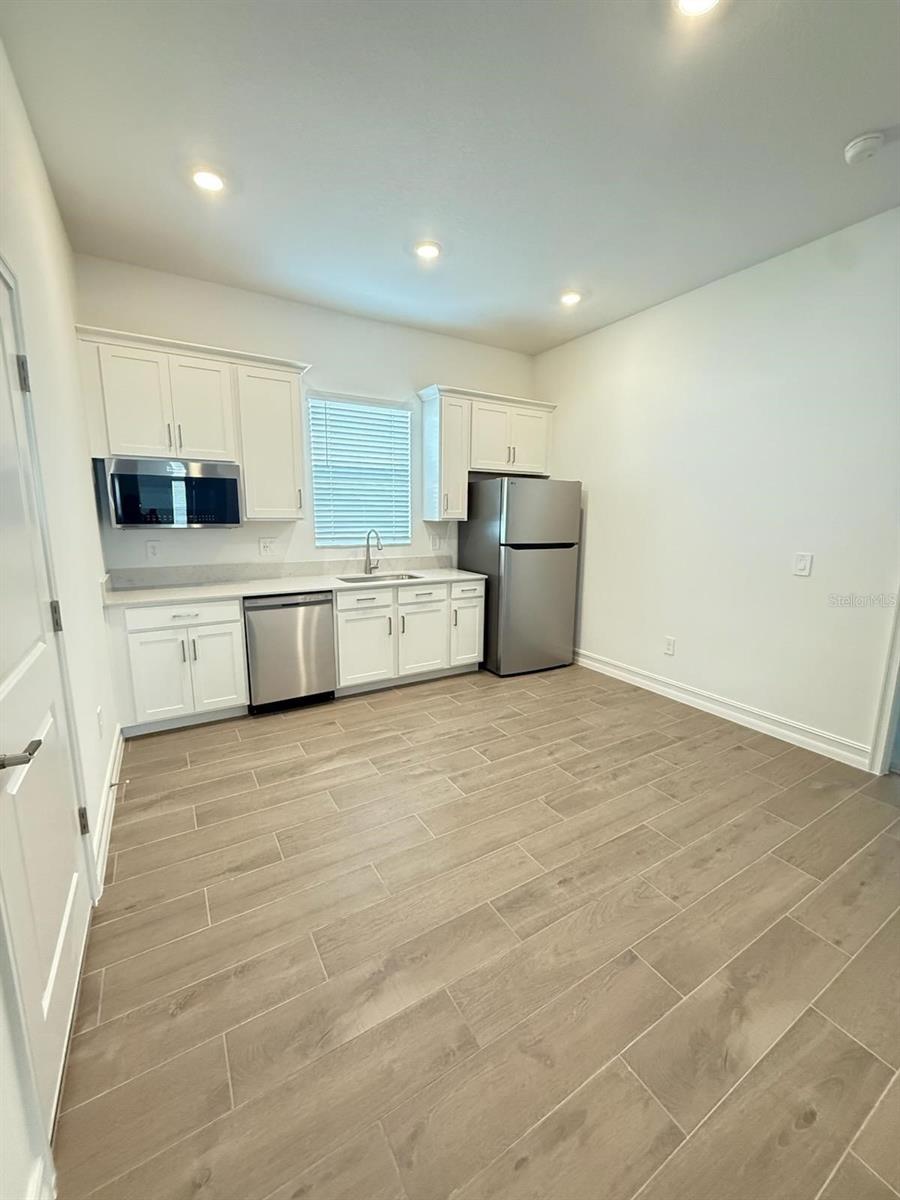 STONEGATE PRESERVE - Residential Lease