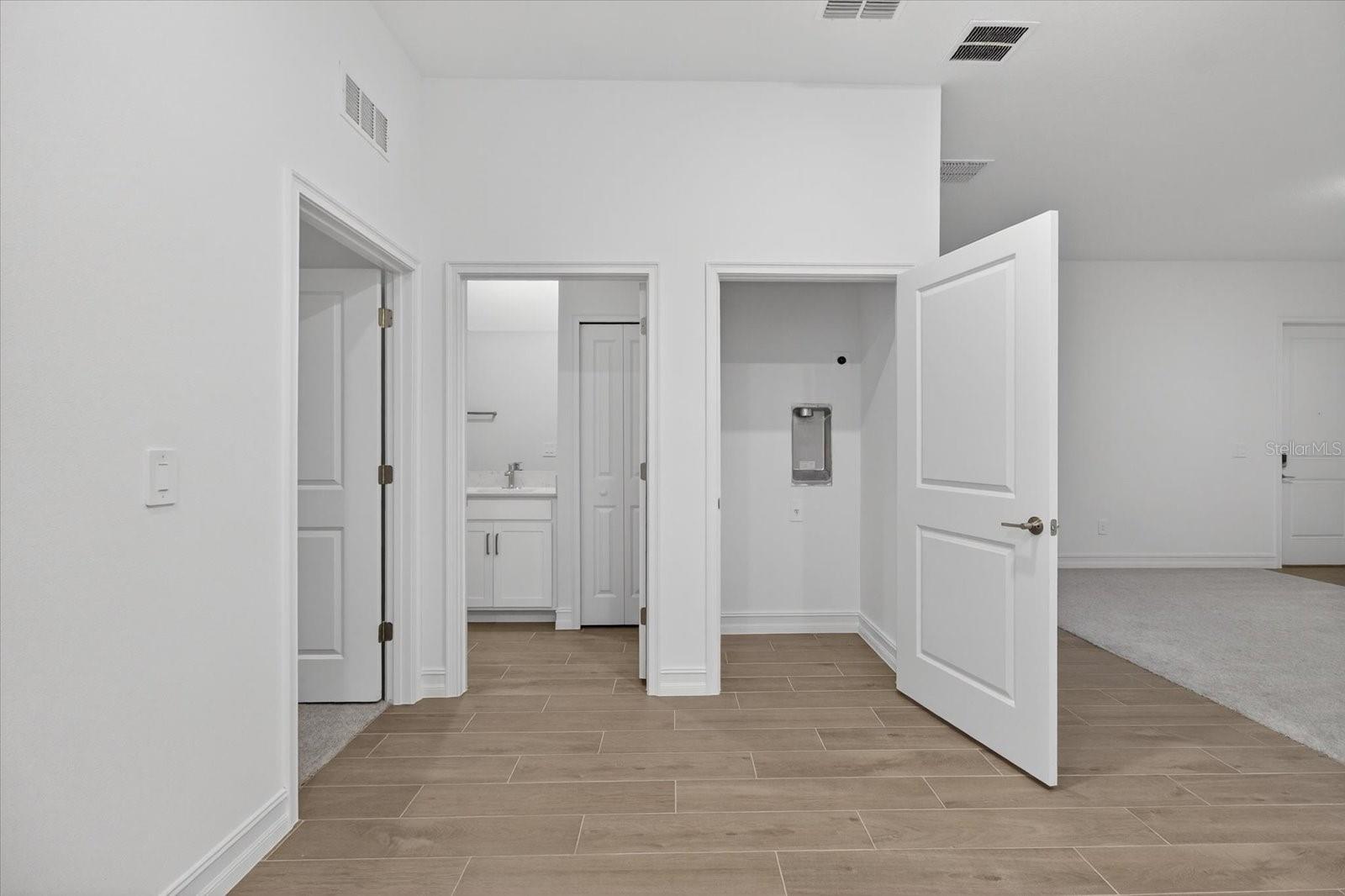 STONEGATE PRESERVE - Residential Lease