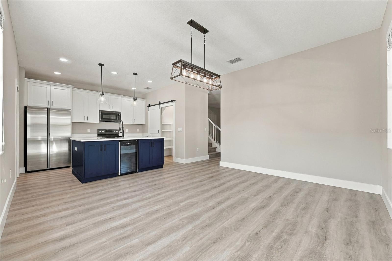 Casas a venda 3 - Jen Dantas 5685 NEW INDEPENDENCE PARKWAY