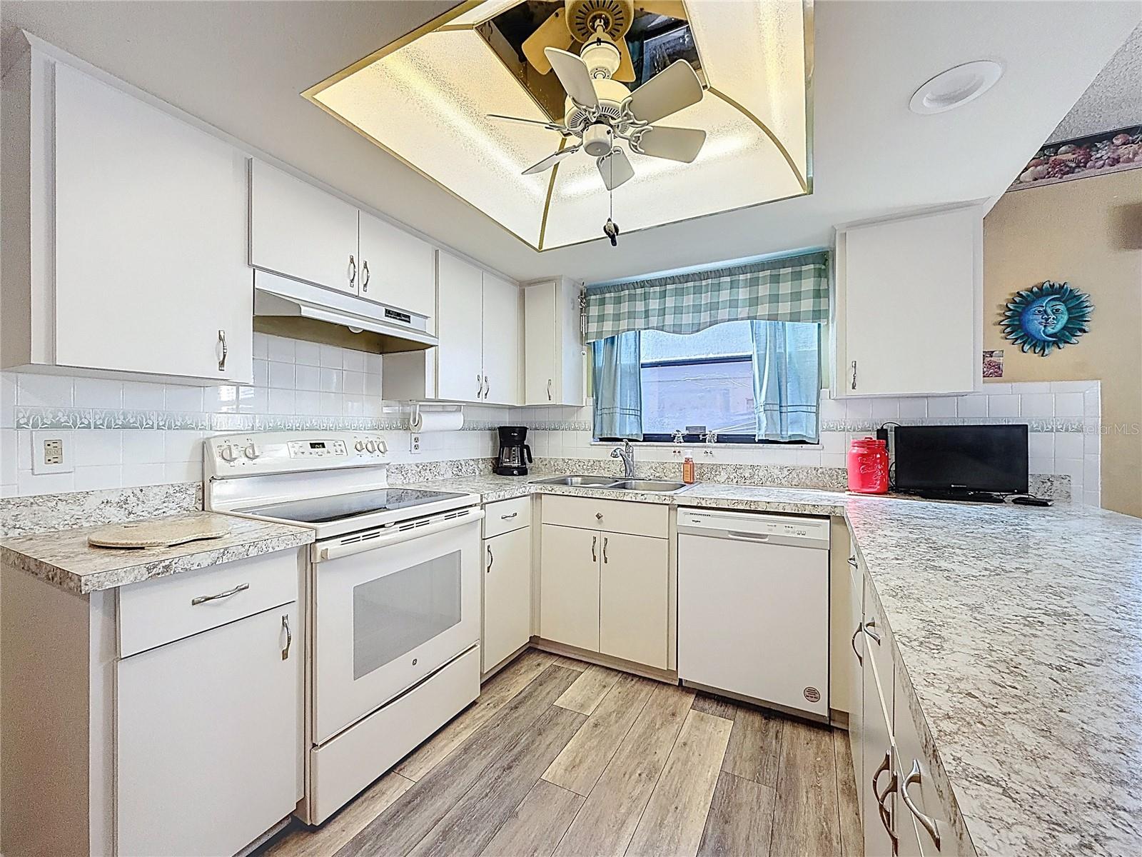 HARBOR WOODS NORTH - Residential