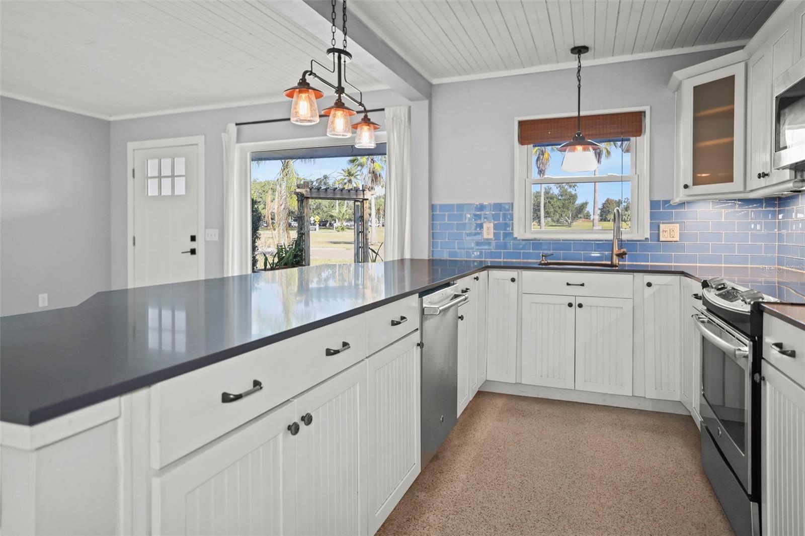 DUNEDIN ISLES COUNTRY CLUB - Residential