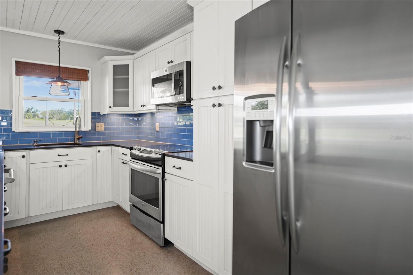 DUNEDIN ISLES COUNTRY CLUB - Residential