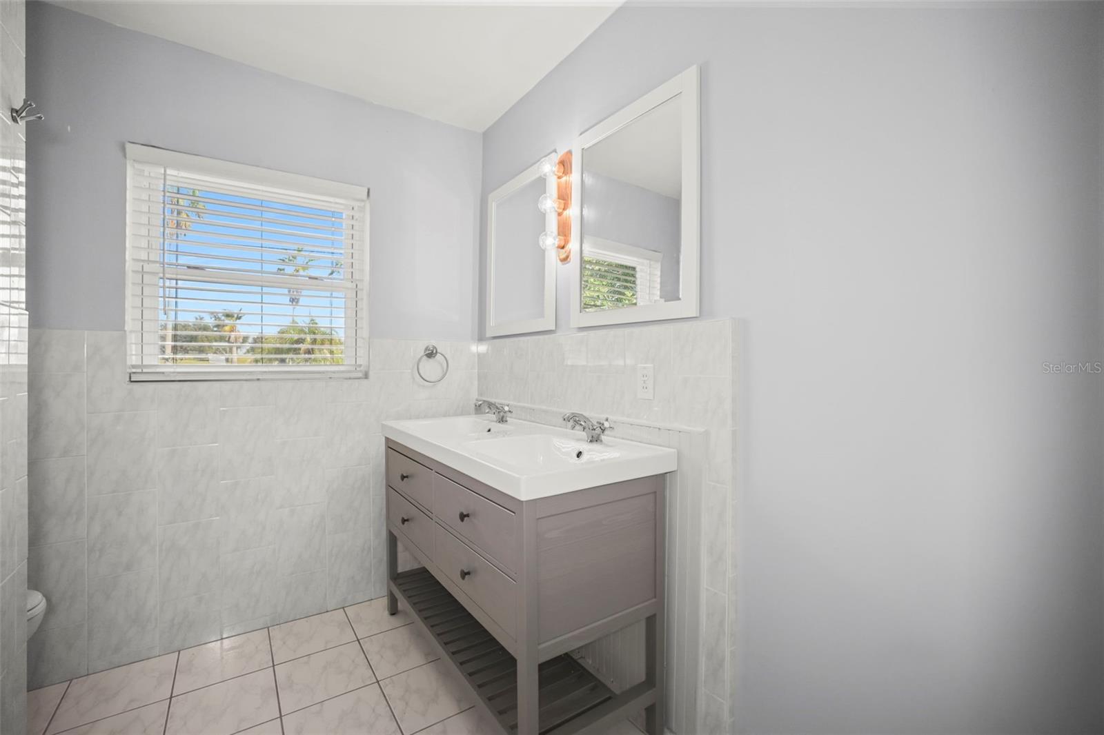 DUNEDIN ISLES COUNTRY CLUB - Residential