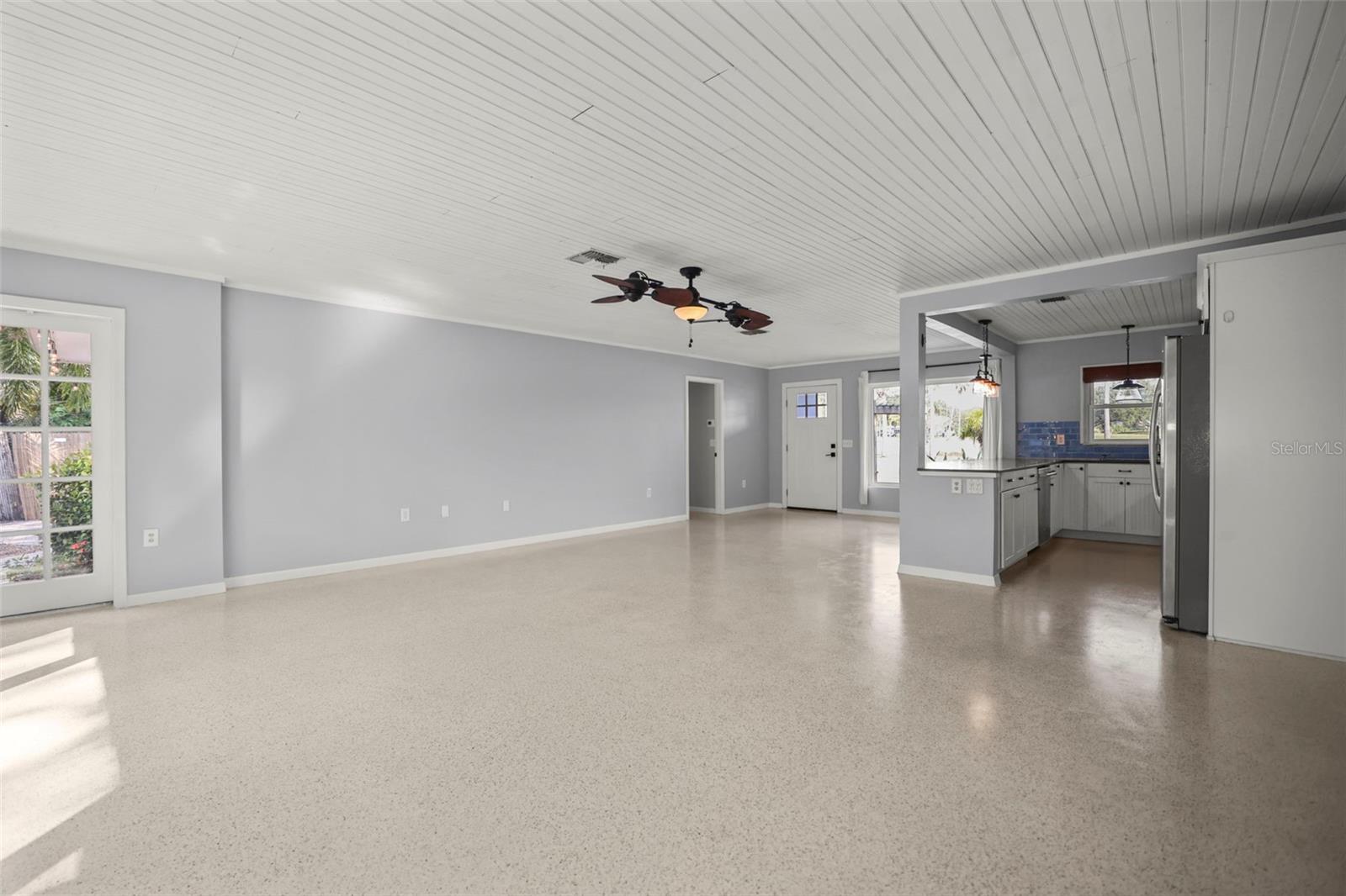 DUNEDIN ISLES COUNTRY CLUB - Residential