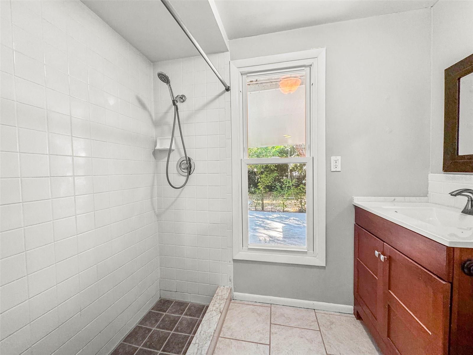 DUNEDIN ISLES COUNTRY CLUB - Residential