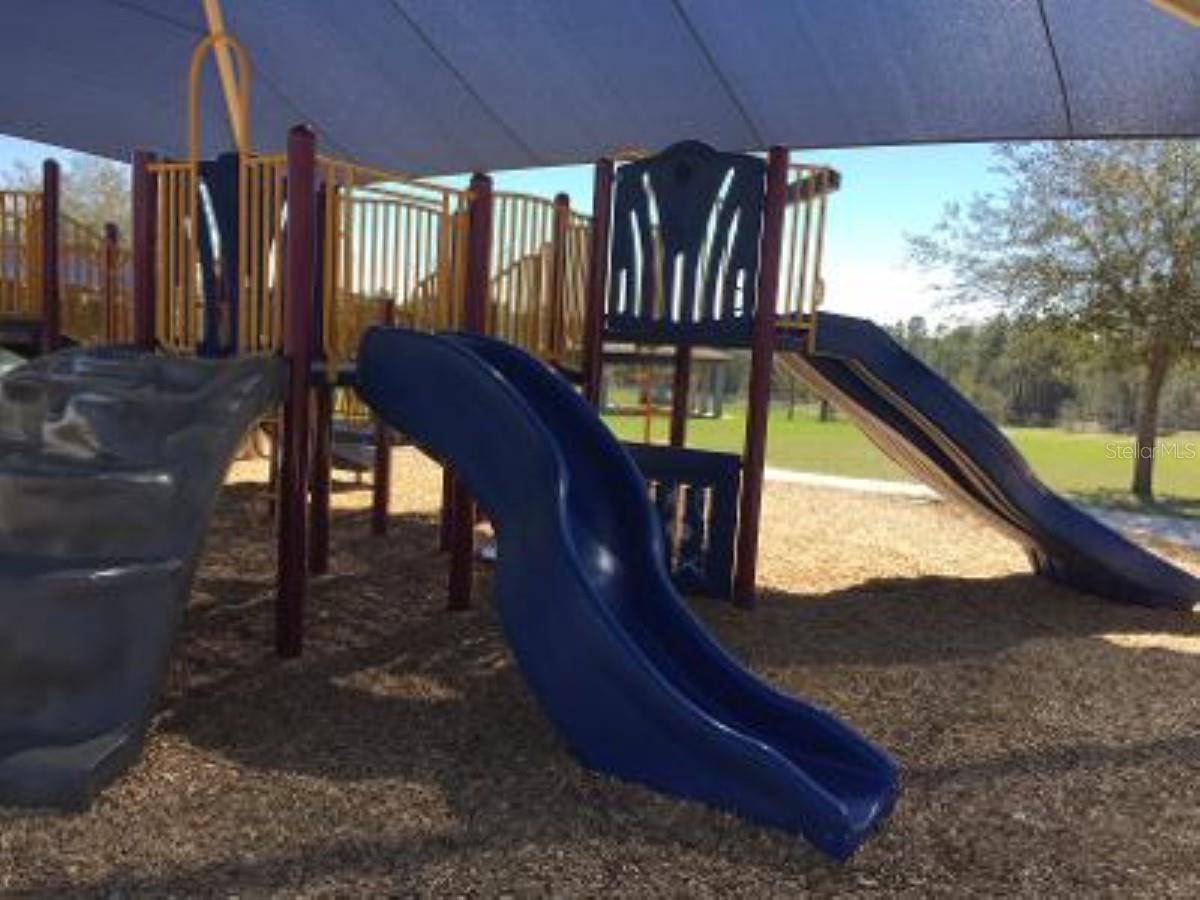 RAINBOW LAKES ESTATES - Land