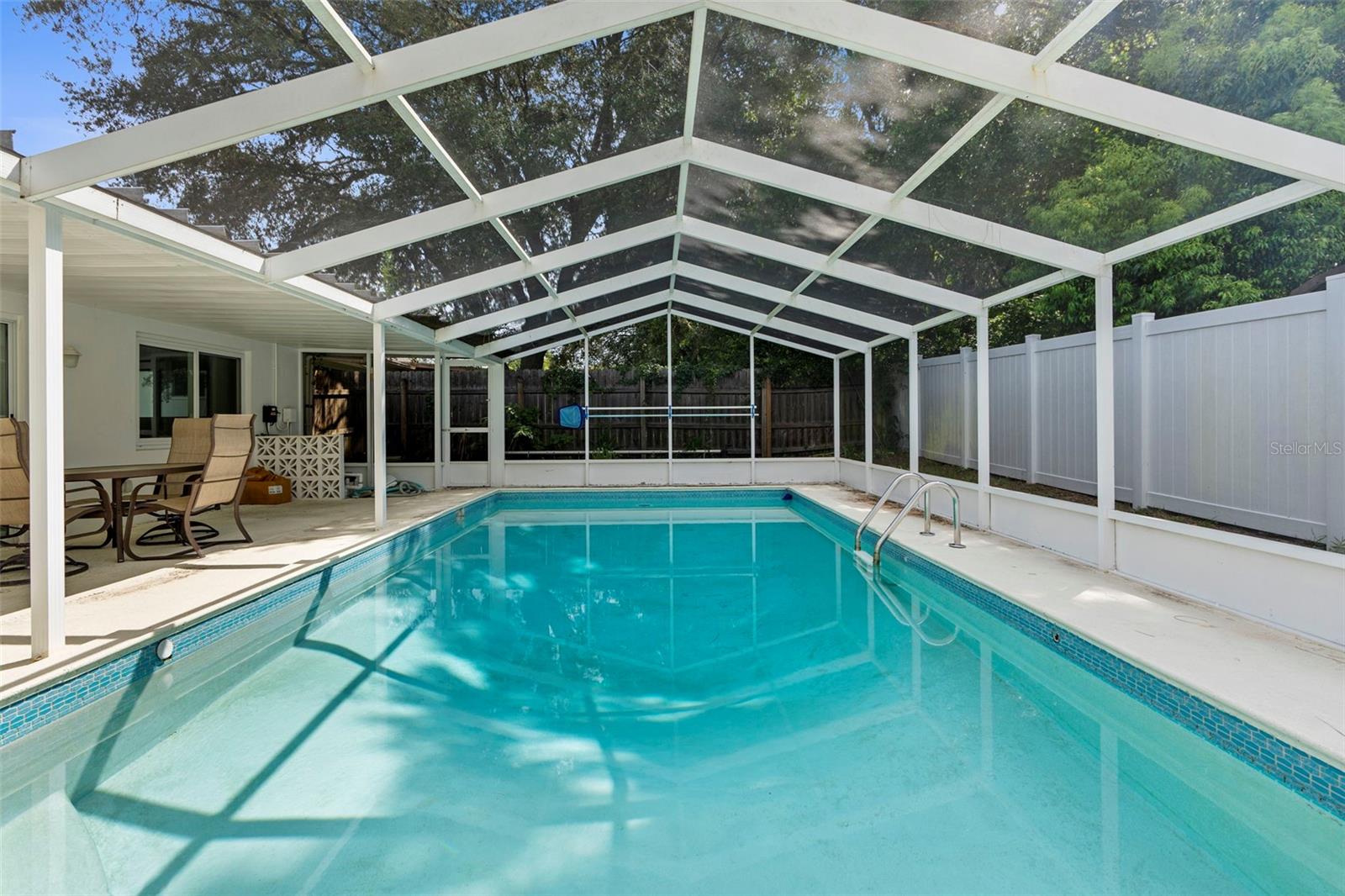 1982 W GARDENIA DRIVE