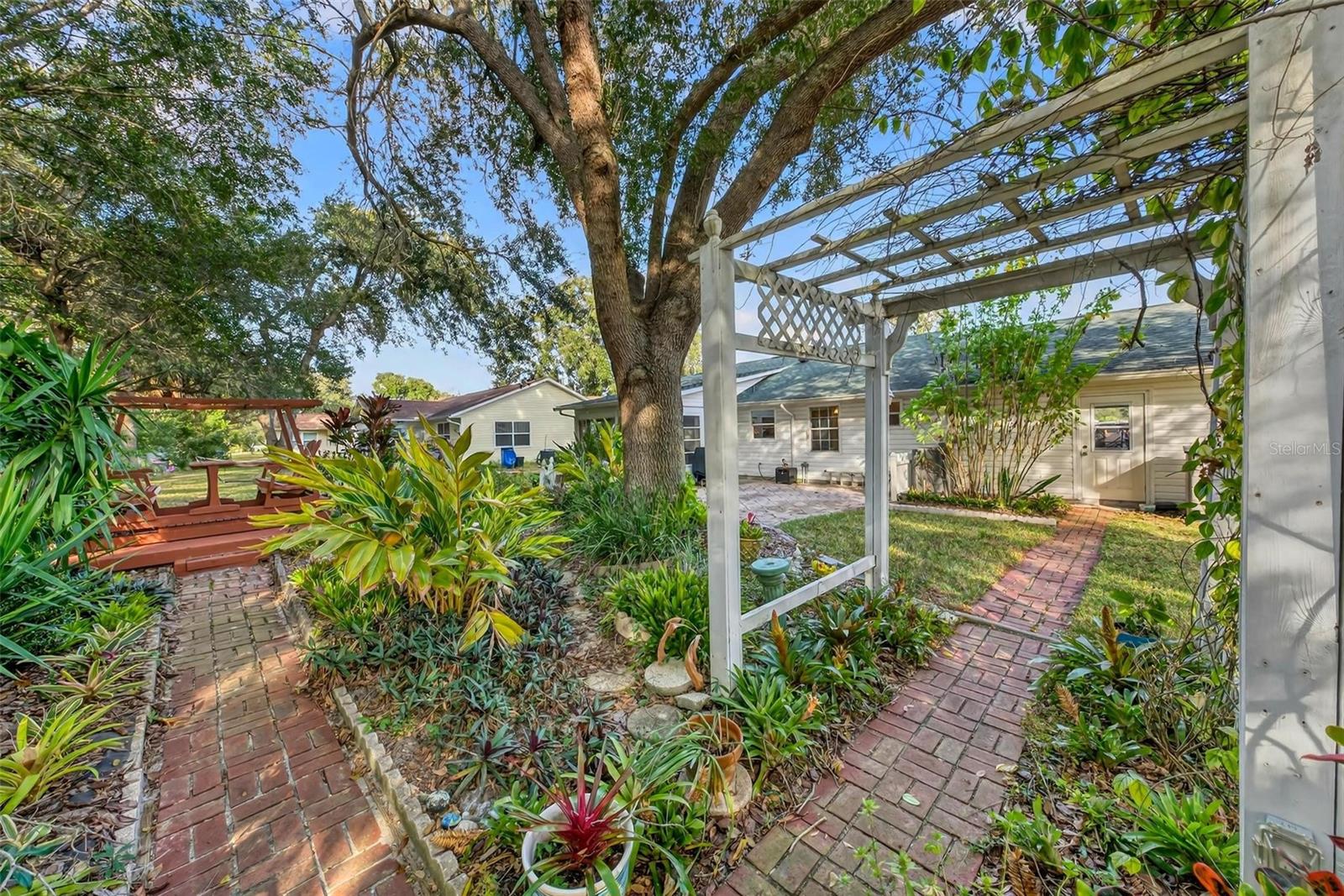 SCOTTISH HIGHLANDS CONDO PH V - Residential