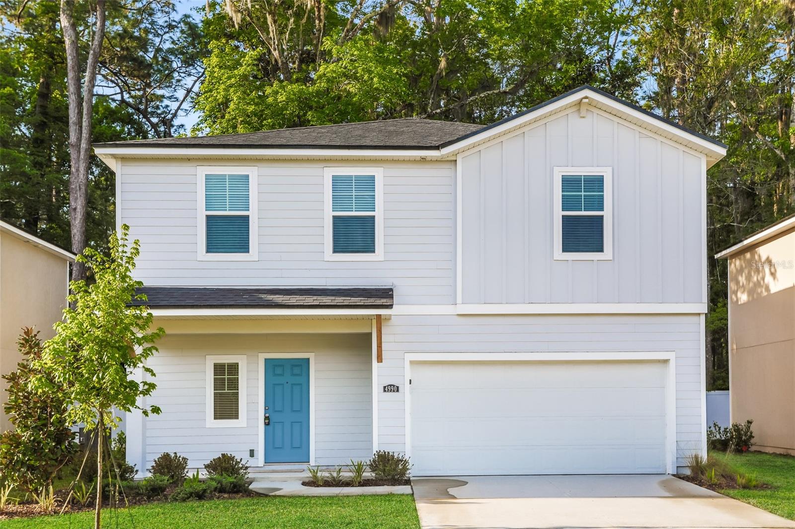 $0 deposit offered for those that qualify through Termwise.
Amazing 4 bedroom 3 bath home offering 1,866 sq ft of living space! BE THE FIRST TO LIVE IN THIS BRAND NEW HOME!!! SEE FLOORPLAN FOR CONVENIENCE!
Welcome to this stunning, all-new 4-bedroom, 3-bathroom home in Jacksonville, FL. Never lived in and ready to impress! Featuring a modern open layout, this home is designed for comfort and functionality. The spacious living area flows seamlessly into a modern kitchen with brand-new stainless steel appliances, a large island, and sleek countertops. The luxurious primary suite offers a private retreat with a spa-like en-suite bathroom and walk-in closet. Three additional bedrooms provide ample space for family or guests. With fresh finishes, high ceilings, and modern features, this home is a perfect blend of style and practicality. 2 car garage for parking and added storage. Be the first to call it home!