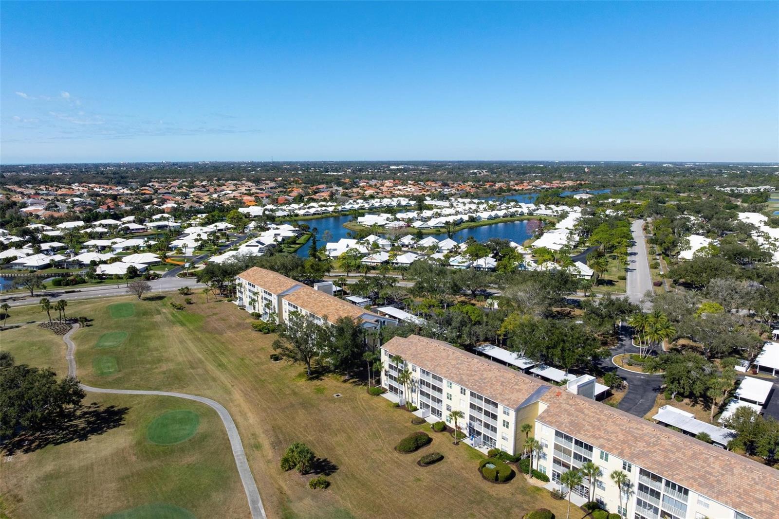 NINTH FAIRWAY - Residential