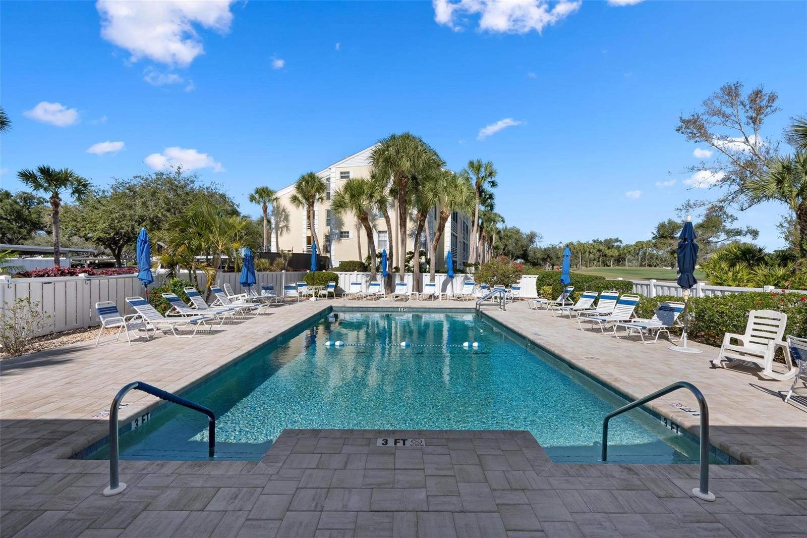 NINTH FAIRWAY - Residential