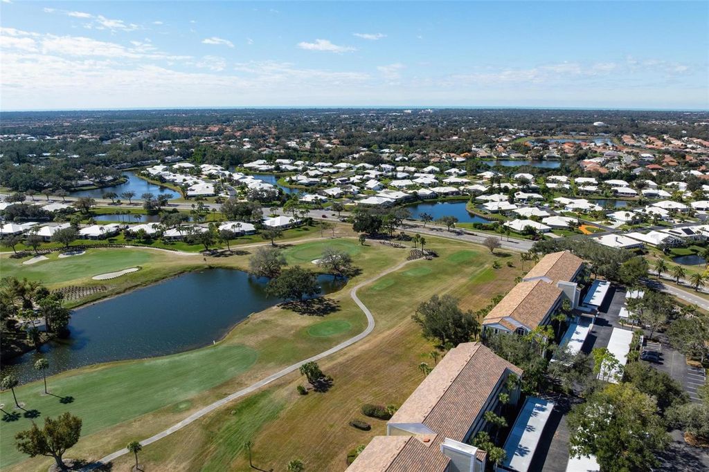 Photo of 918 Wexford Boulevard #918, Venice, FL 34293 (MLS # N6143686)