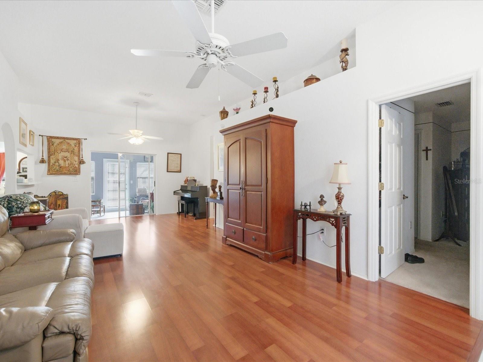 VILLA DEL RIO - Residential