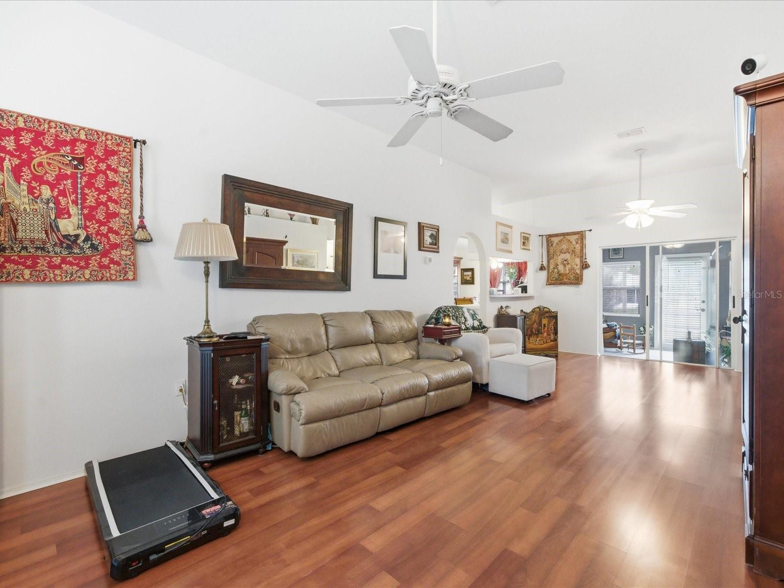 VILLA DEL RIO - Residential