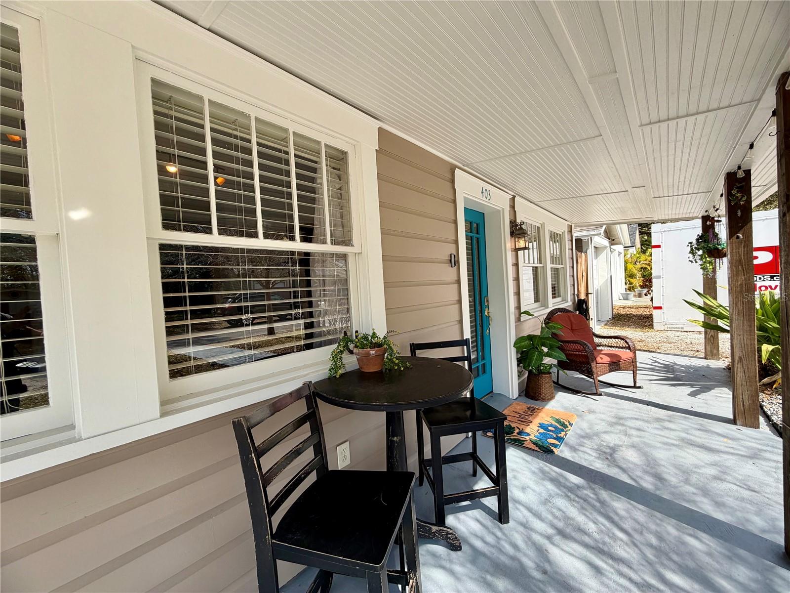 403 W CHELSEA STREET