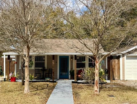 Photo of 403 W Chelsea Street, Tampa, FL 33603 (MLS # TB8477813)