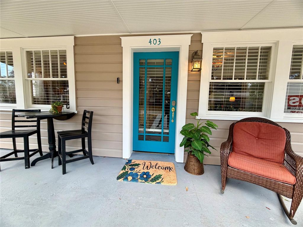 Photo of 403 W Chelsea Street, Tampa, FL 33603 (MLS # TB8477813)