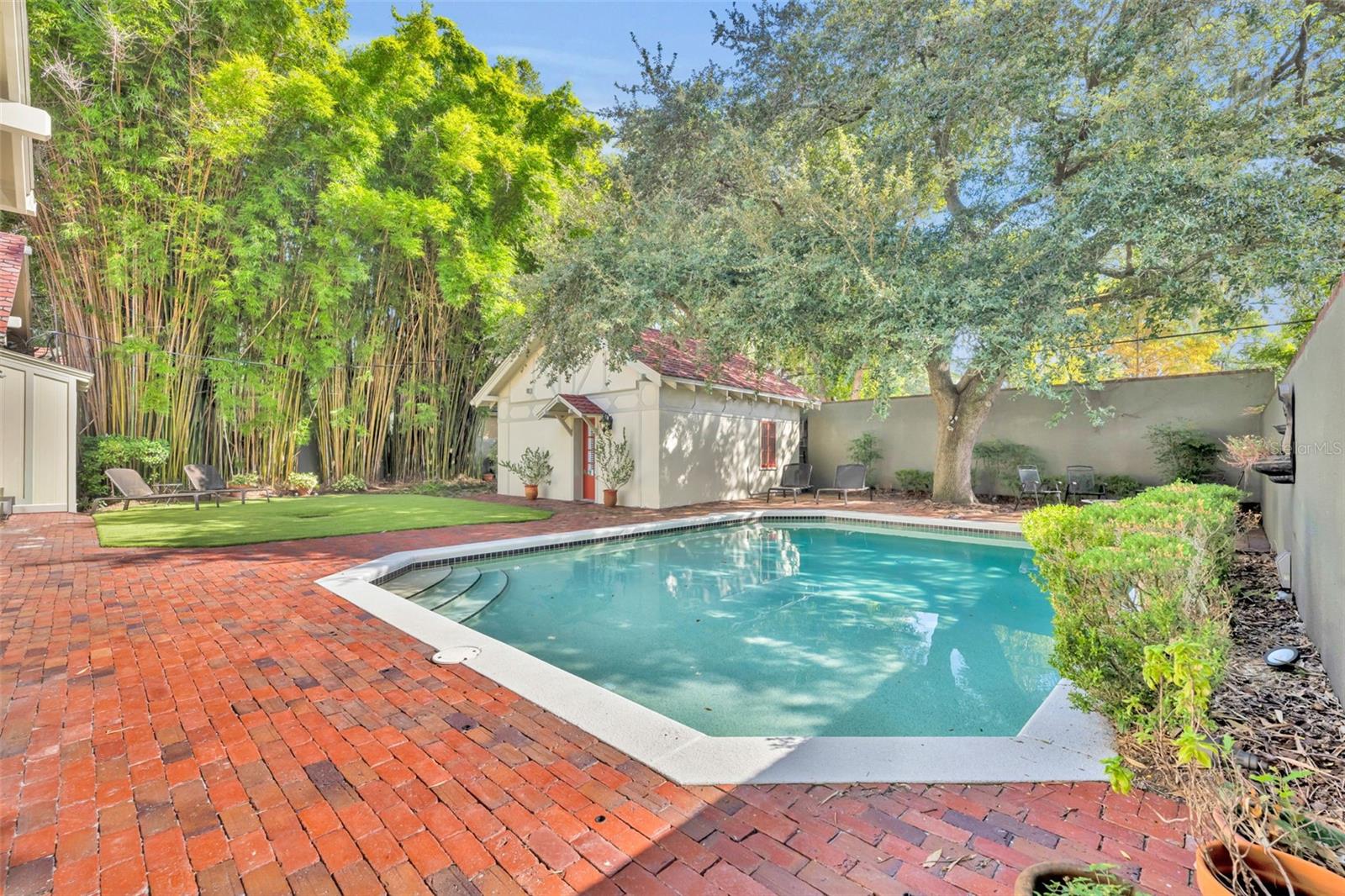 SPRING LAKE TERRACE - Residential