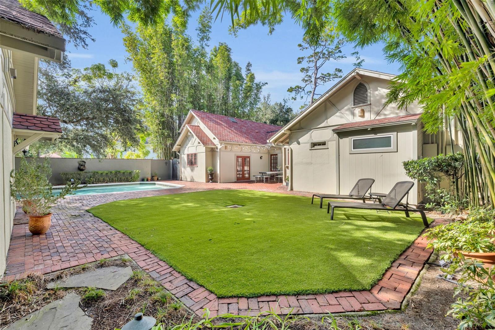 SPRING LAKE TERRACE - Residential