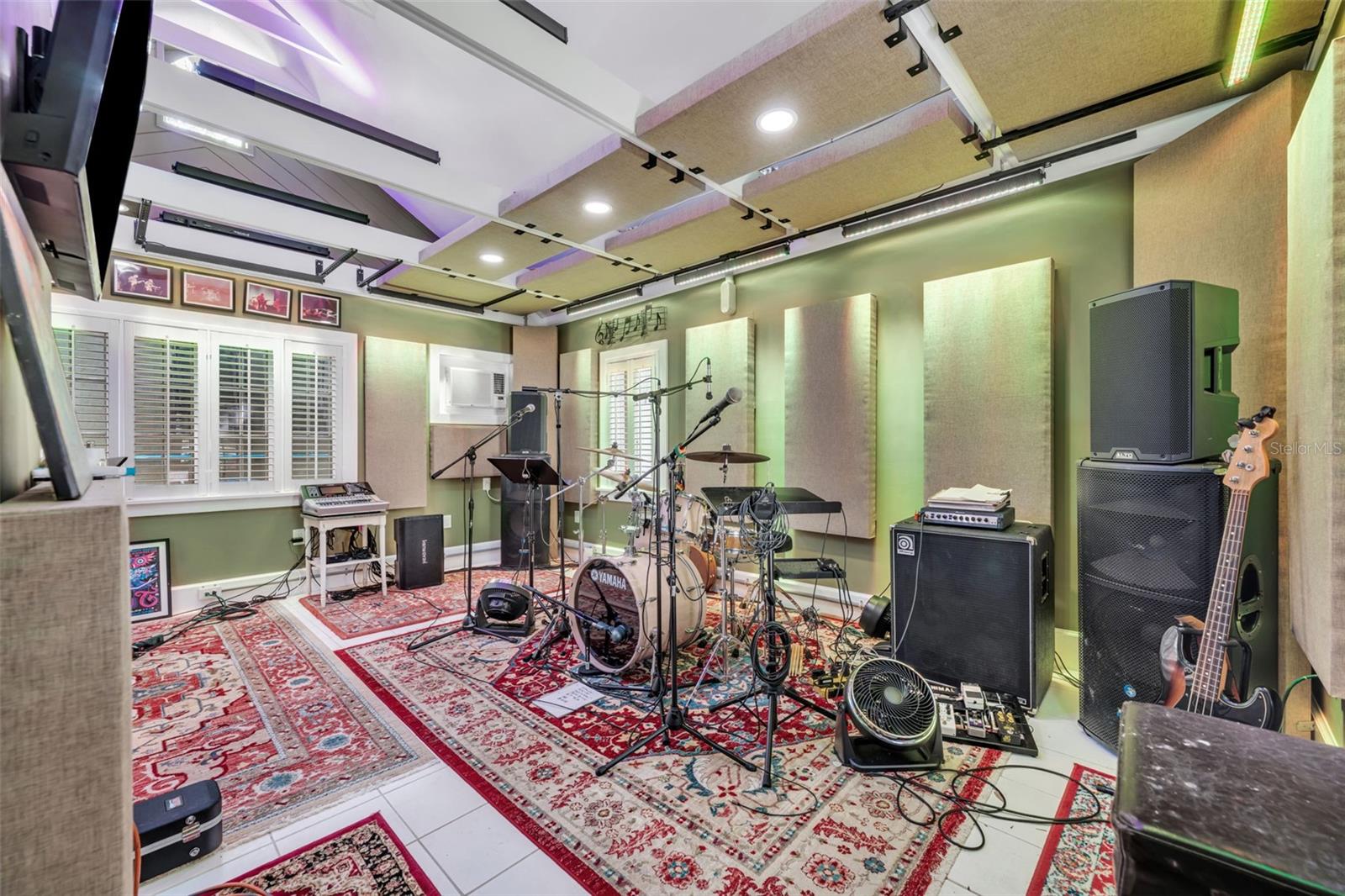 SPRING LAKE TERRACE - Residential