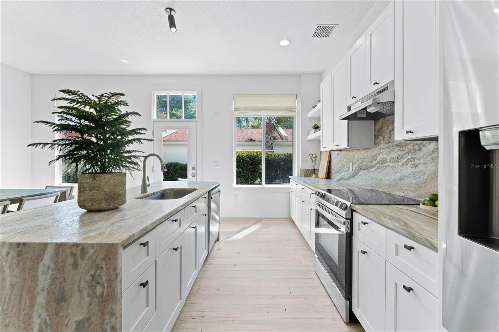 LAKE BALDWIN 5 - Residential