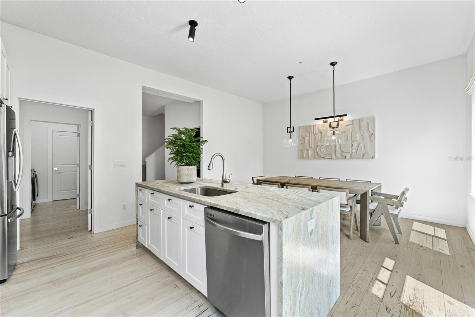 LAKE BALDWIN 5 - Residential