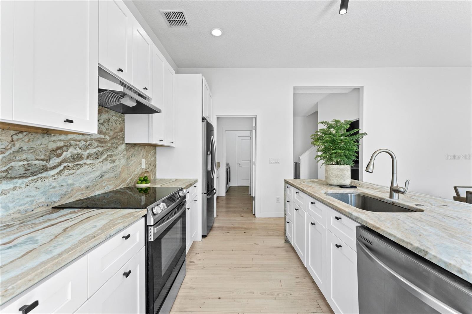 LAKE BALDWIN 5 - Residential