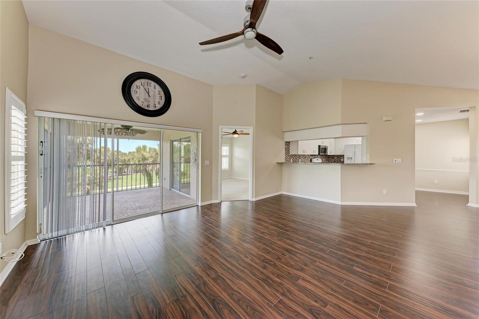 803 MONTROSE DRIVE 201