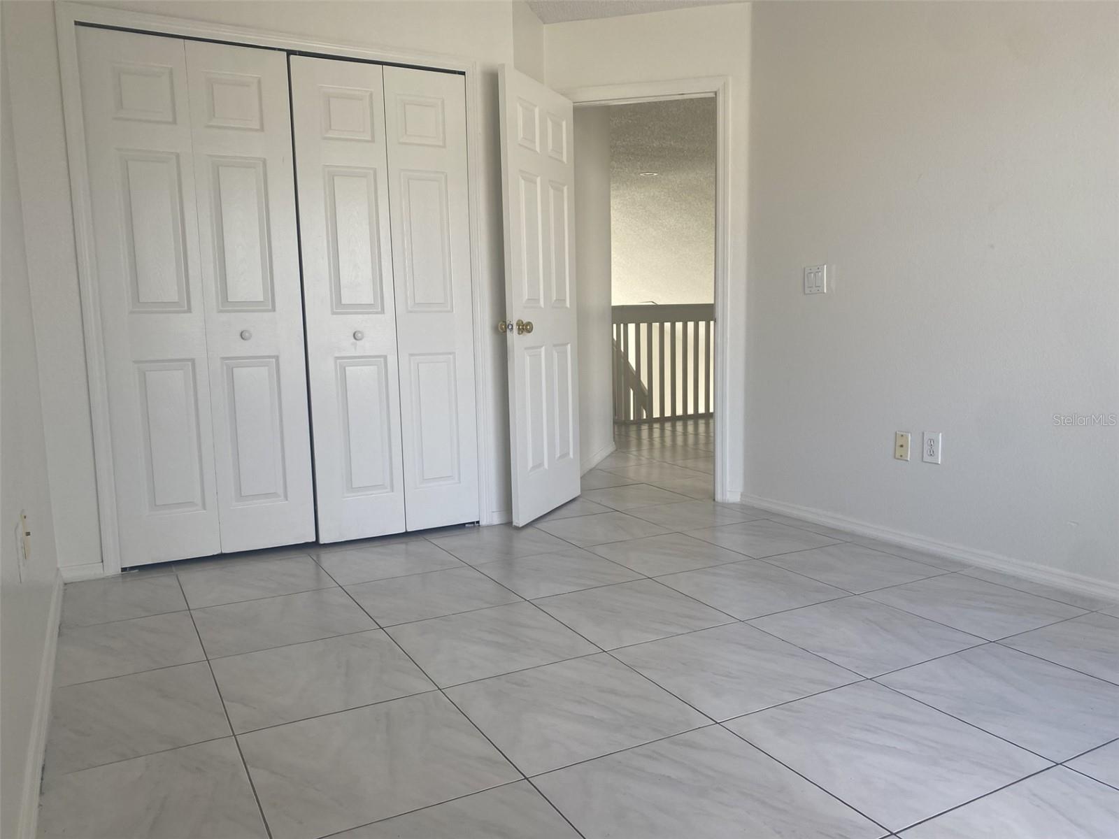 ISLEBROOK PH 01 - Residential