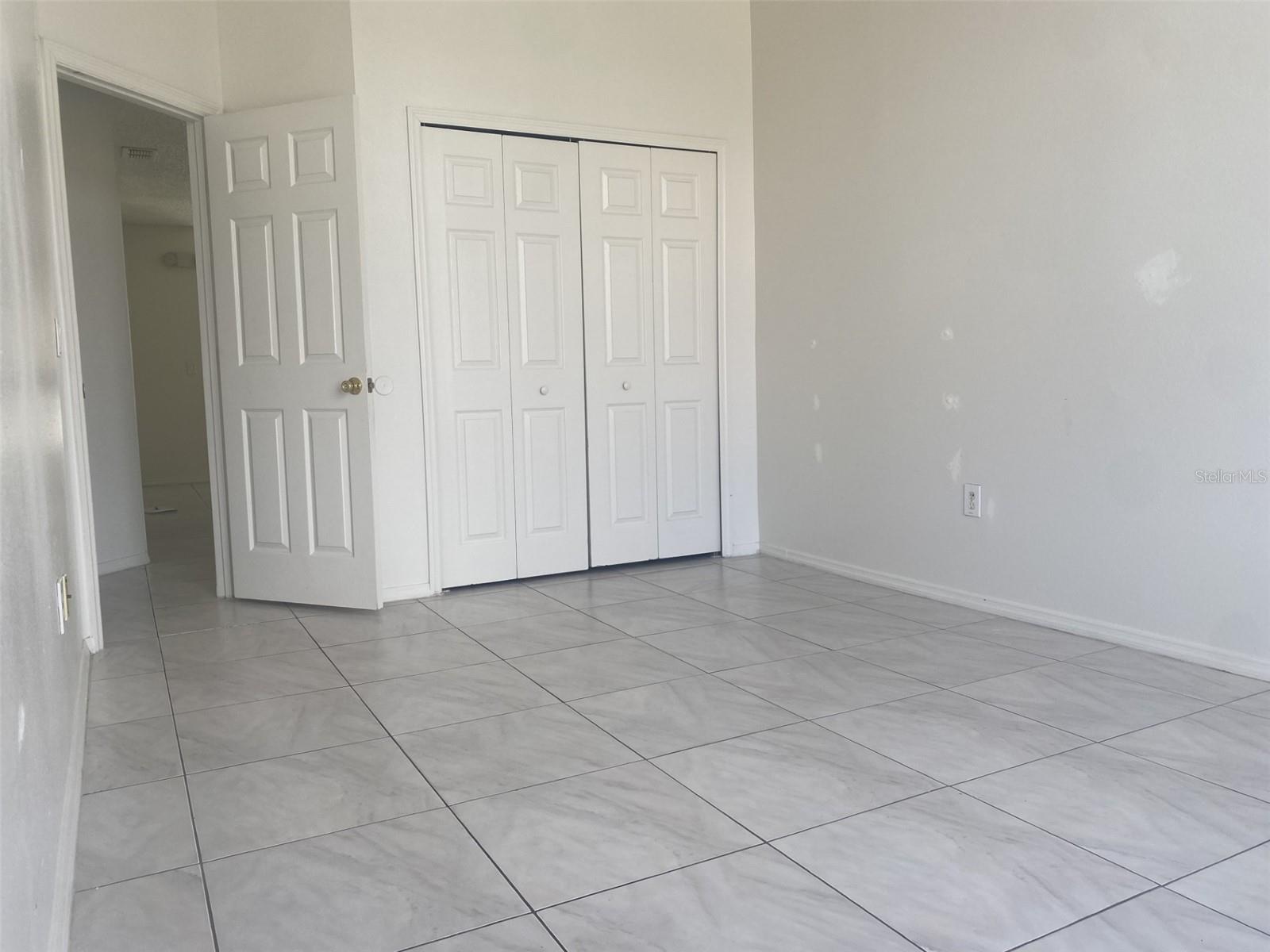 ISLEBROOK PH 01 - Residential