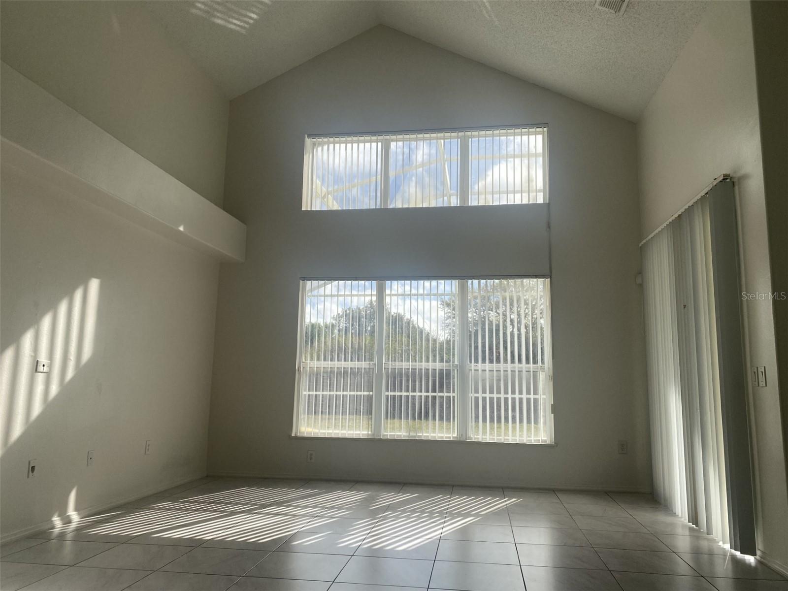 ISLEBROOK PH 01 - Residential