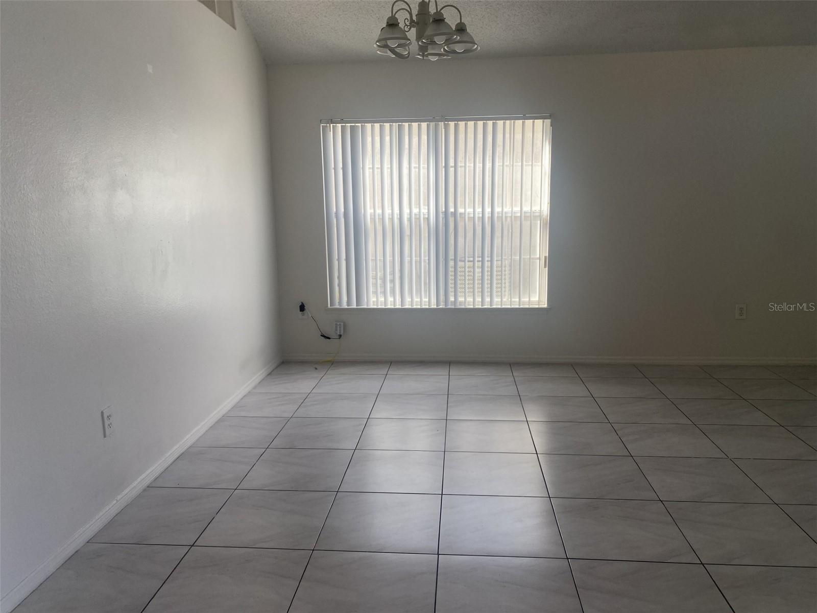 ISLEBROOK PH 01 - Residential