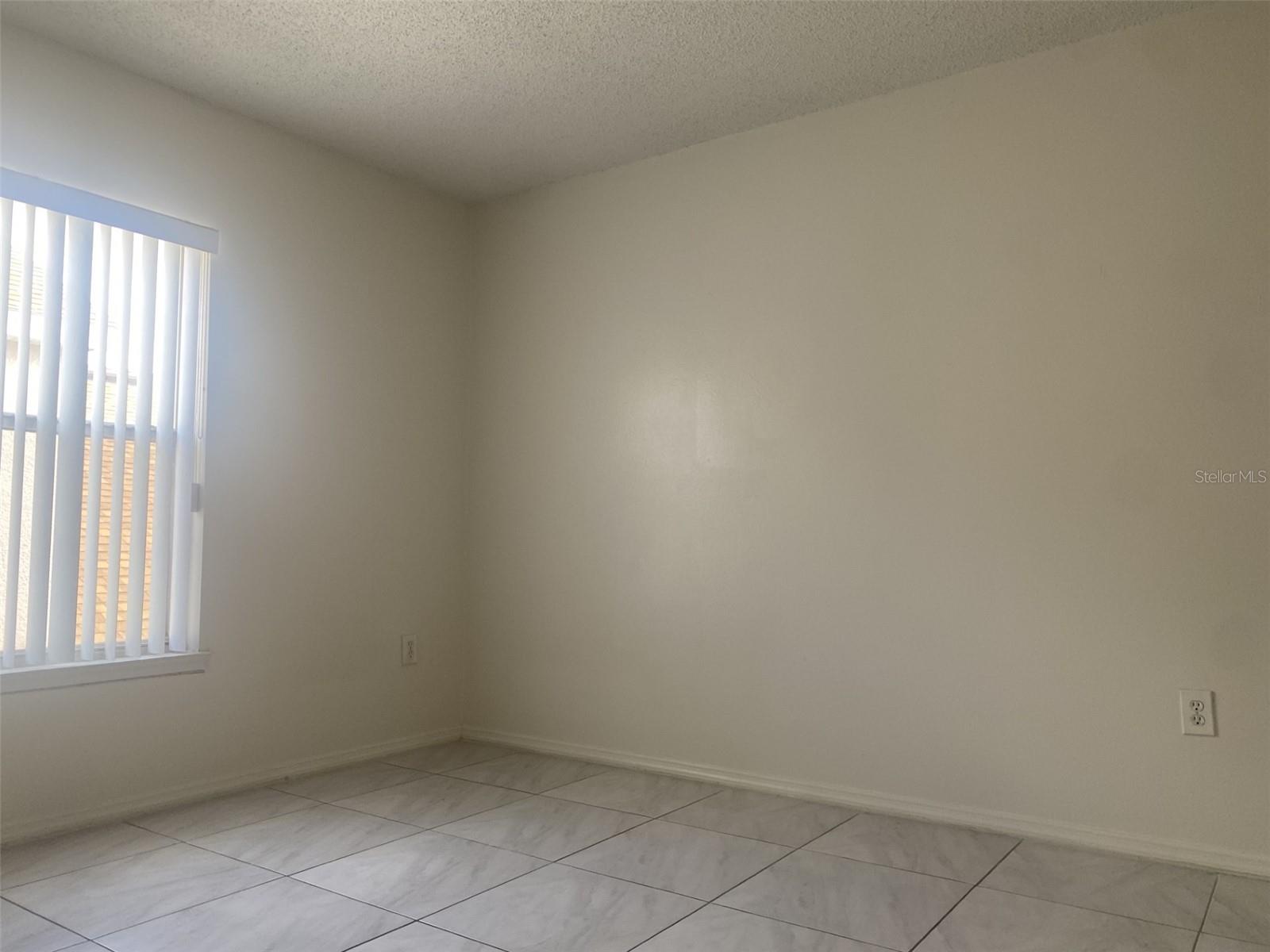 ISLEBROOK PH 01 - Residential