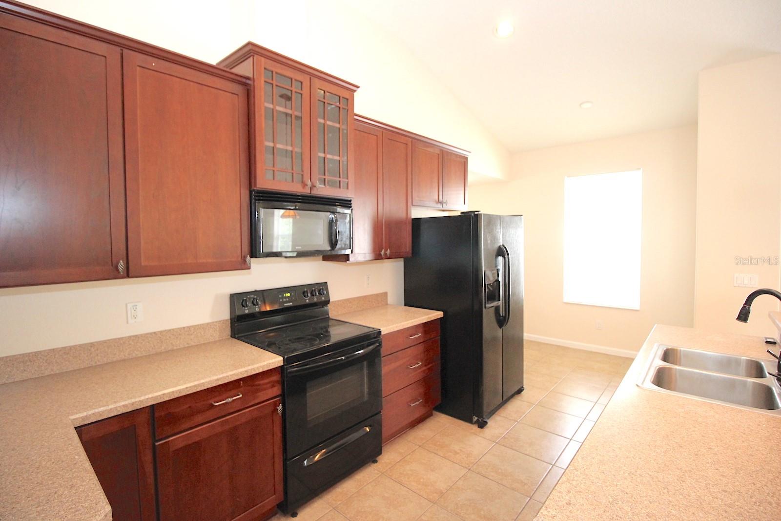 RIVERGATE PH 02 - Residential Lease