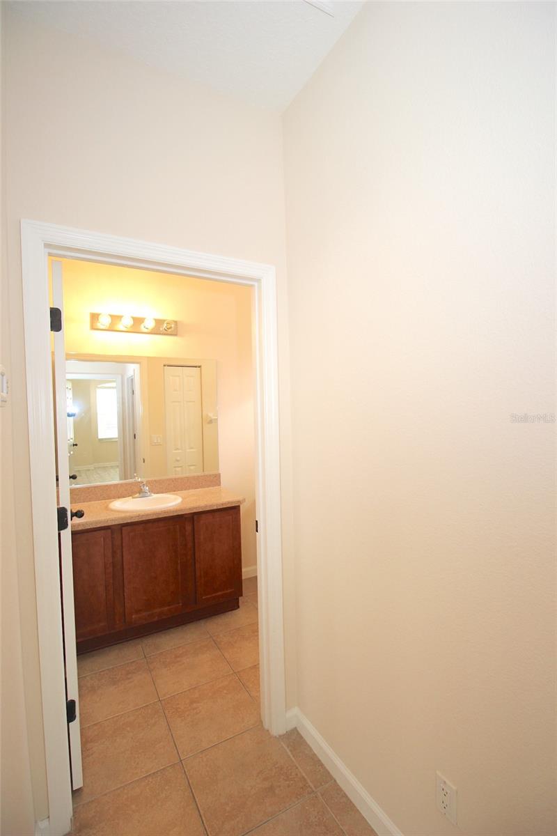 RIVERGATE PH 02 - Residential Lease