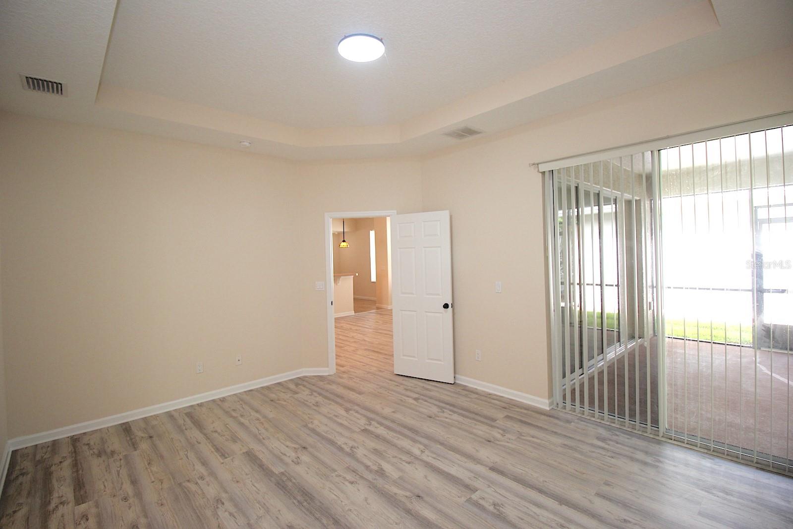 RIVERGATE PH 02 - Residential Lease