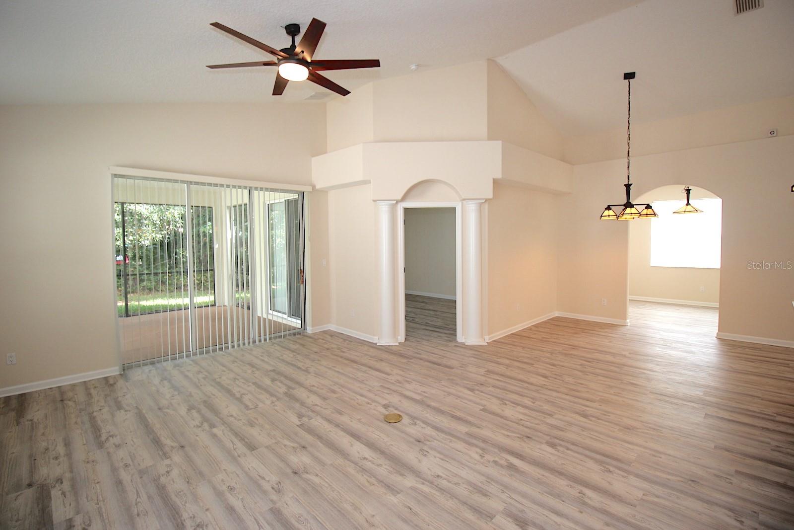 RIVERGATE PH 02 - Residential Lease