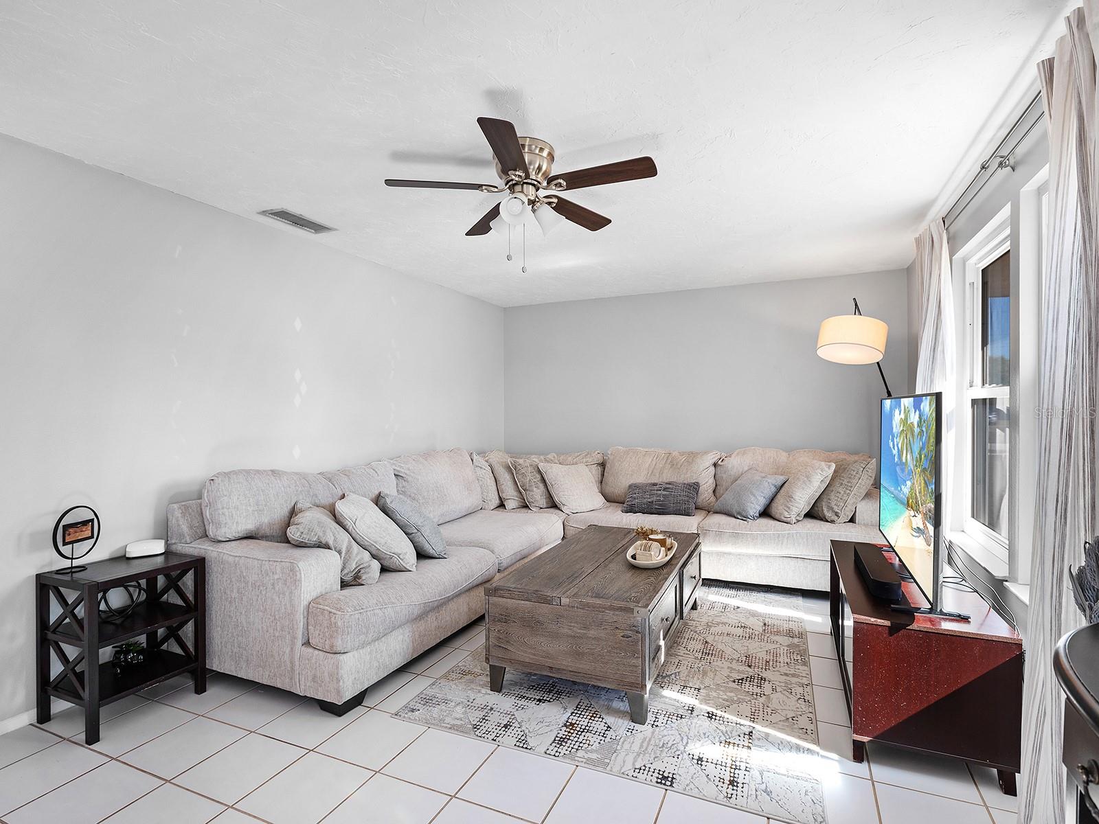 SARASOTA SPRINGS - Residential