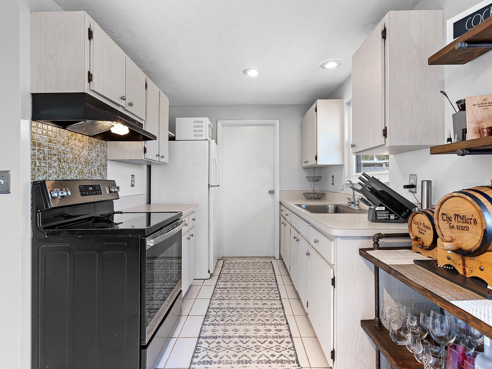 SARASOTA SPRINGS - Residential