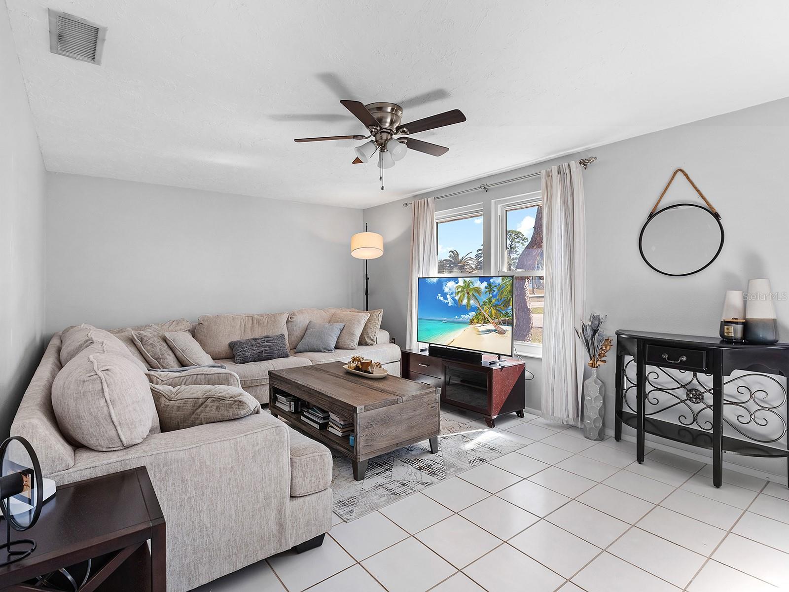 SARASOTA SPRINGS - Residential