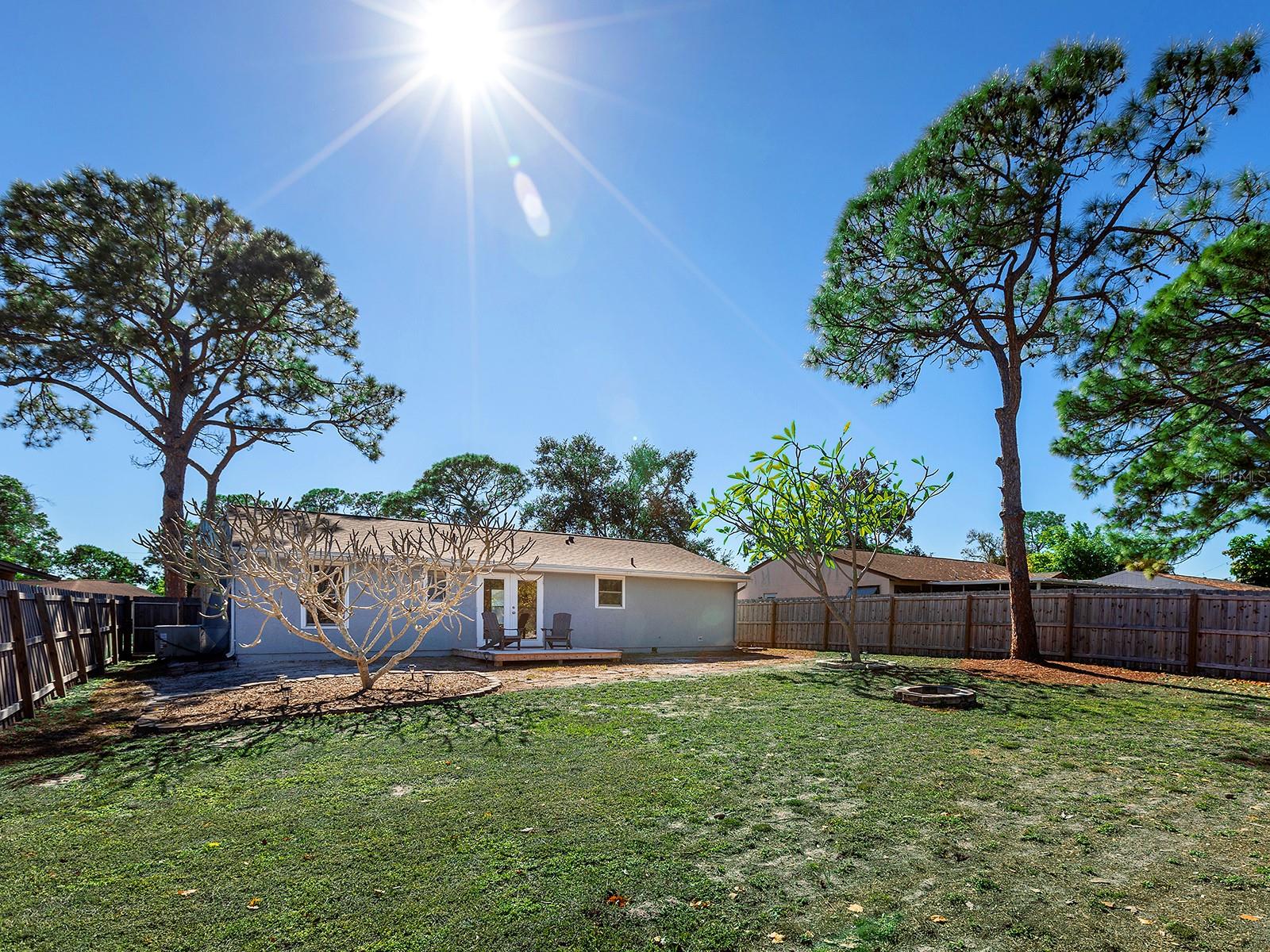 SARASOTA SPRINGS - Residential