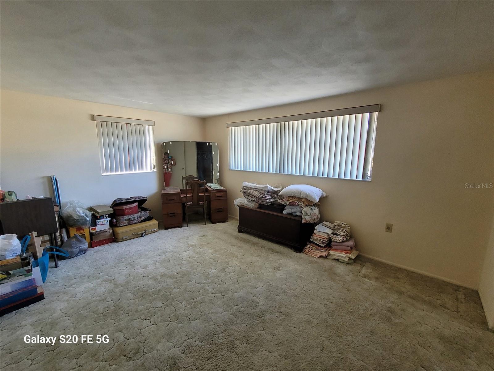 COLONIAL HILLS - Residential