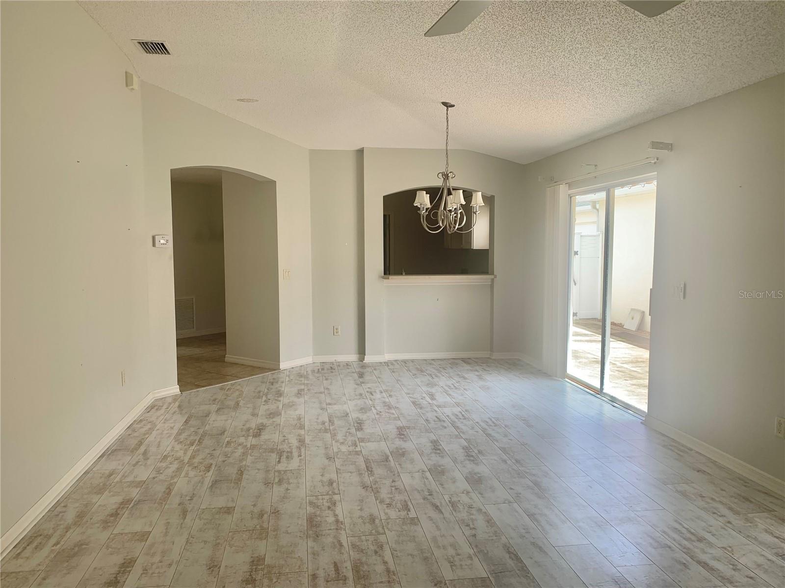 1524 CONWAY COURT